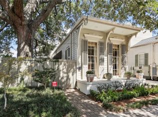 1147 Constantinople St, New Orleans, LA 70115