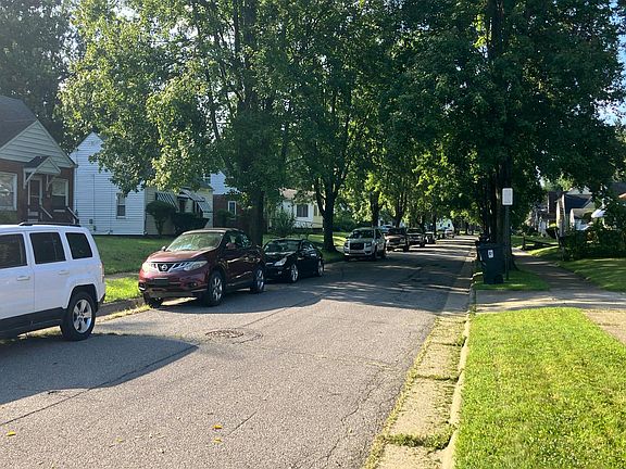 5th image of 852 Hayden Ave