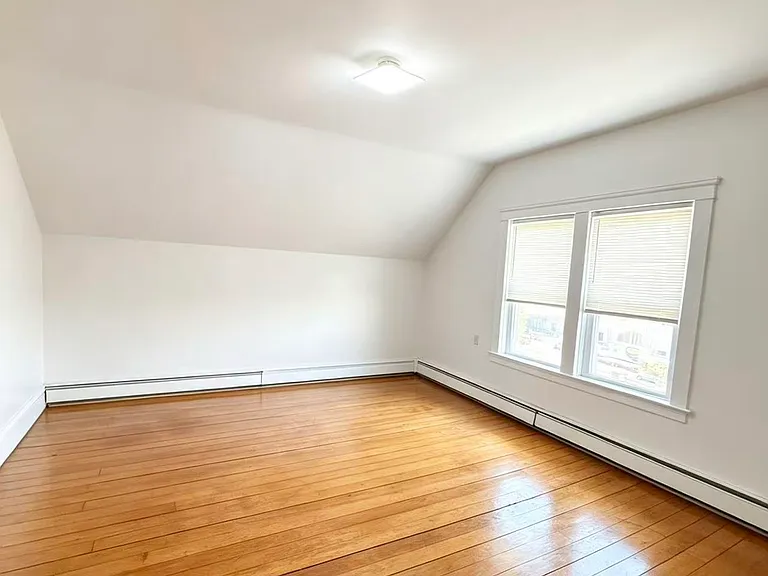 28 Hope St #3 — Photo 7