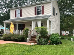 4952 Dogwood St, Shady Side, MD 20764
