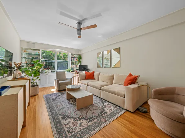 310 West 55th Street image 1 of 18