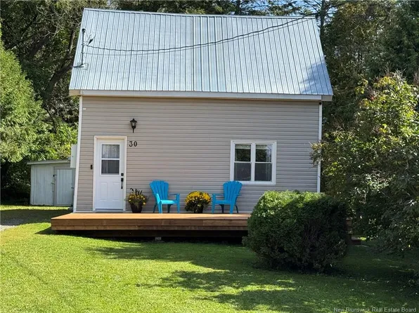 30 Queen St, Hartland, NB E7P 2M2