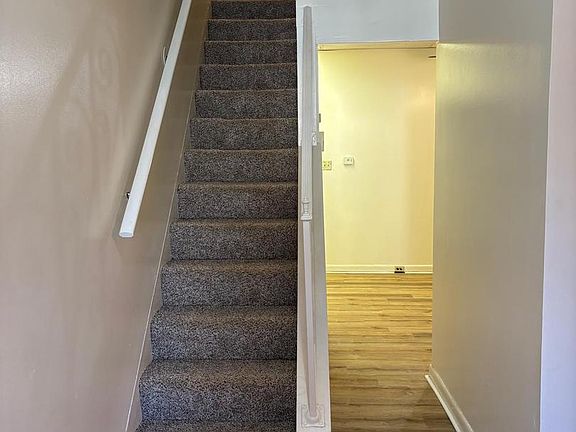 2nd image of 433 Peffer St