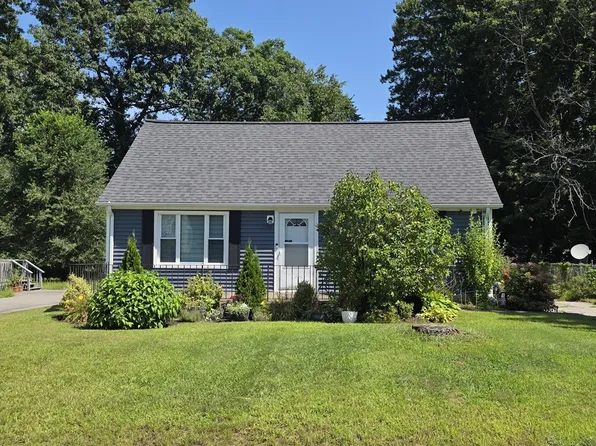 40 Second Island Rd, Webster, MA 01570