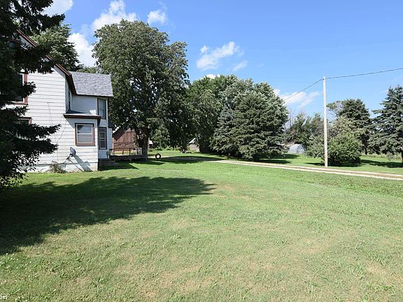 2nd image of 822 170th St