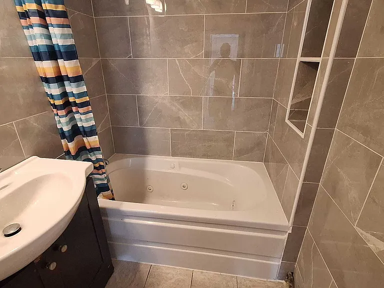 5 Kenmar Dr #7 — Photo 7