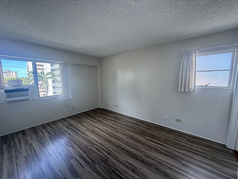 2015 Ala Wai Blvd — Photo 6