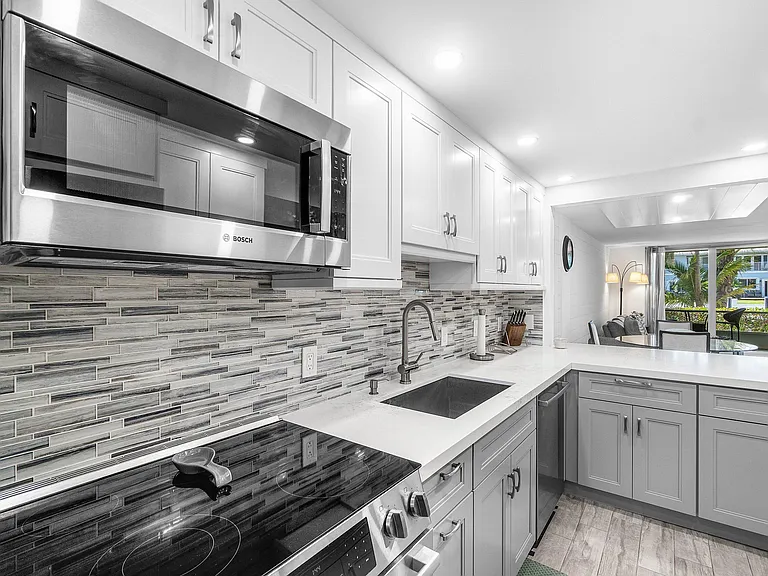 4502 N Federal Hwy #167H — Photo 4