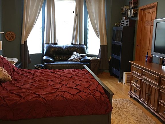 3rd image of 1100 S Lombard Ave #2