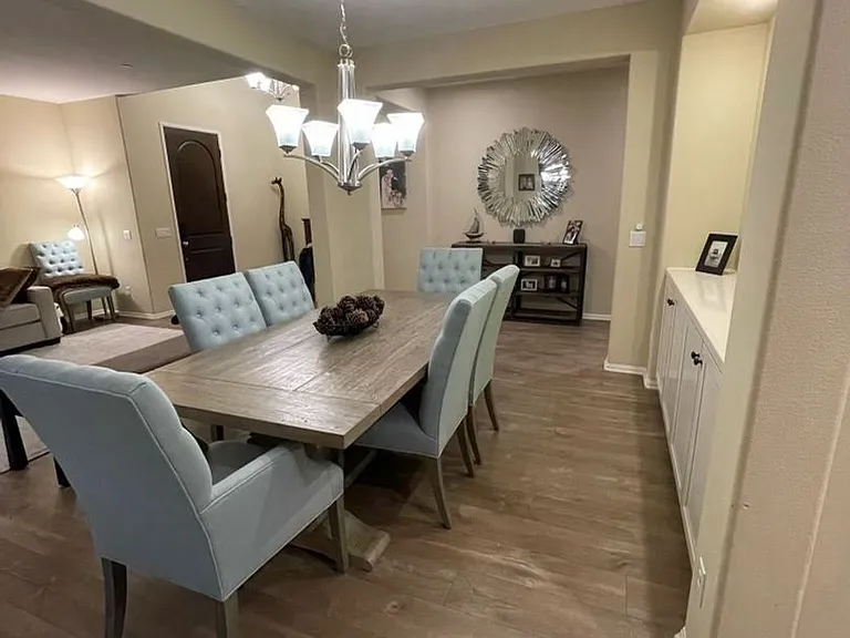 877 Hailey Ct — Photo 11
