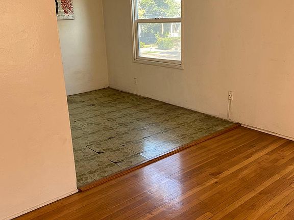 5th image of 469 N 2nd St Unit C