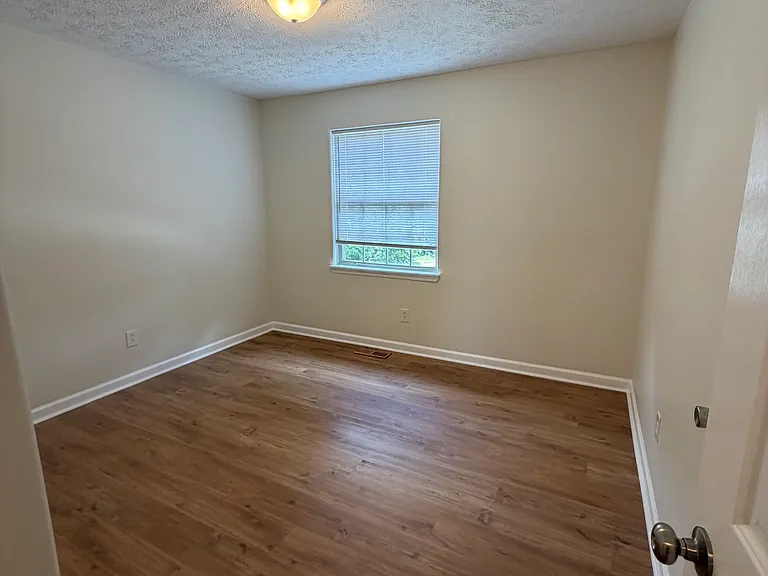 2408 Justin Pl — Photo 10