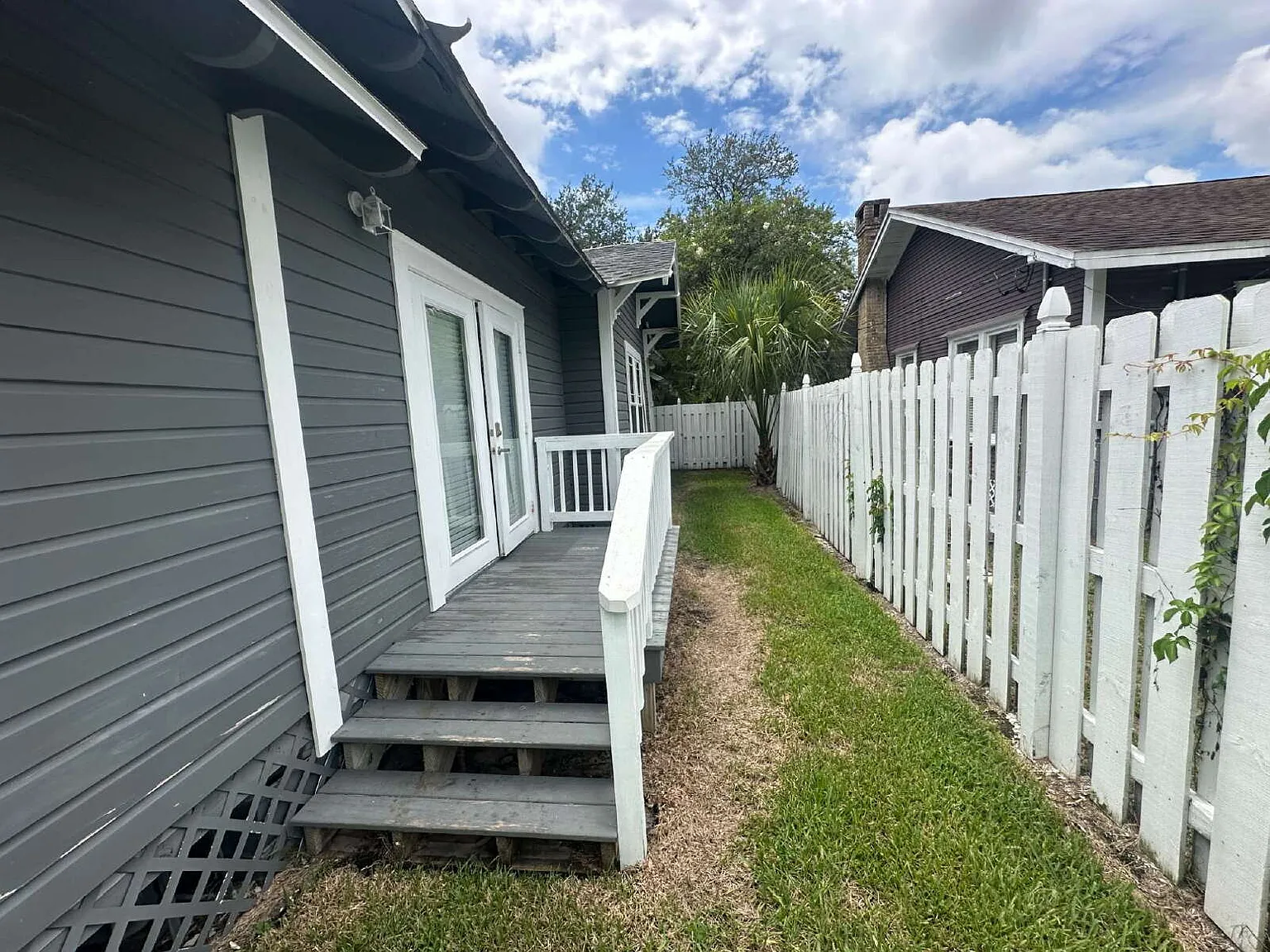 2 bed, 1.0 bath, 1324 sqft, $1,750 — Photo 4