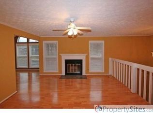 3313 Canyon Point Cir, Roswell, GA 30076