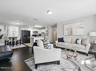 10605 Arnez Rd, Jacksonville, FL 32218