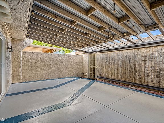 4th image of 4563 Brighton Dr #4563