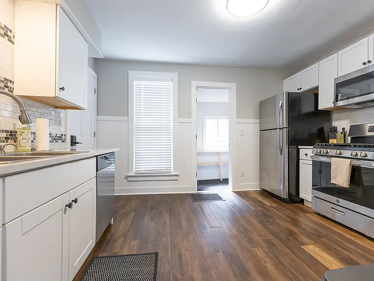 716 Coit Ave NE — Photo 11