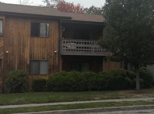 31 Riverview Dr, Bridgeport, CT 06606