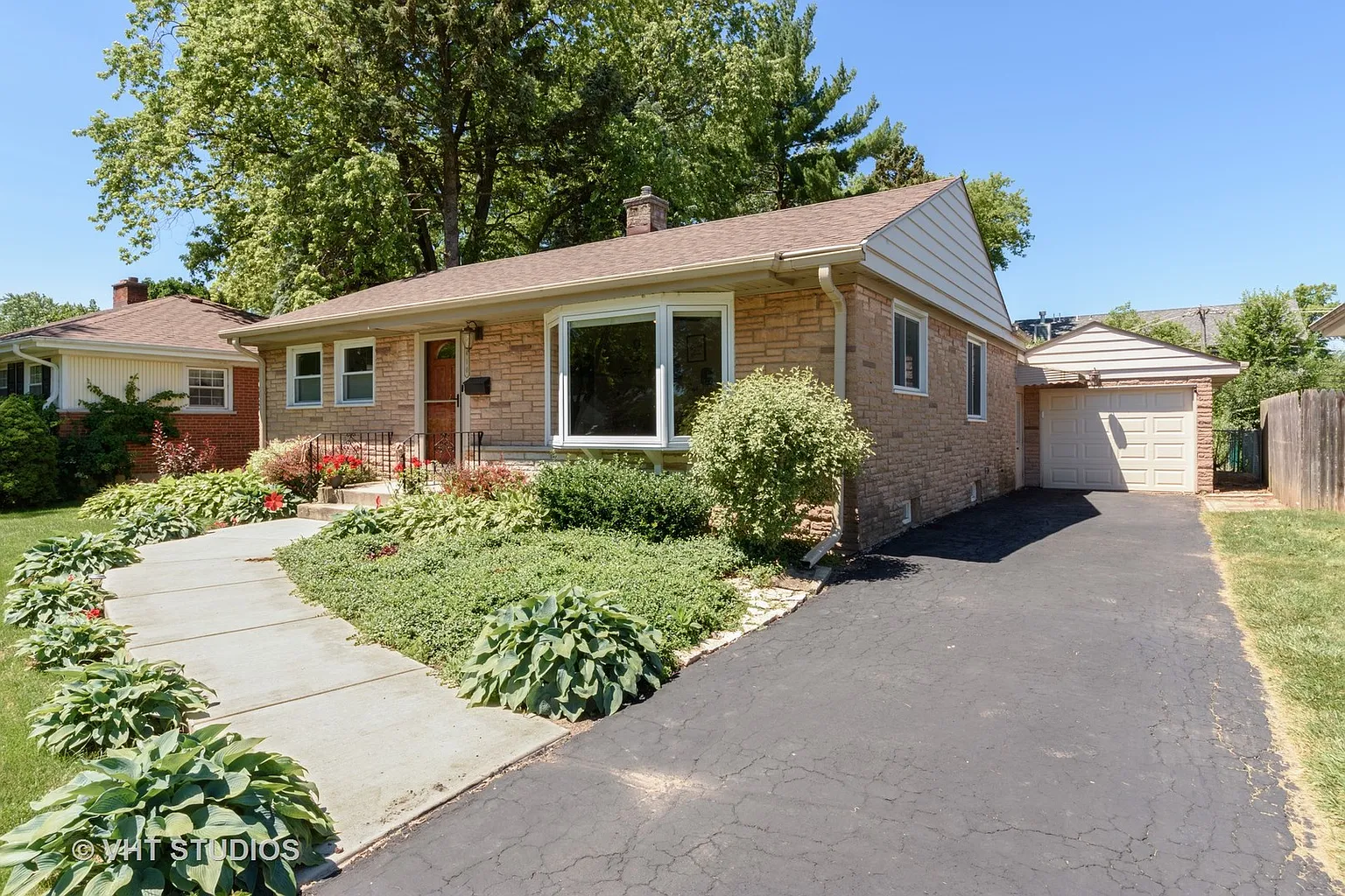 410 N Derbyshire Ave photo 1