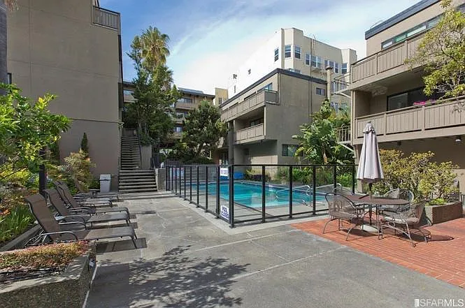1817 California St #208 — Photo 19