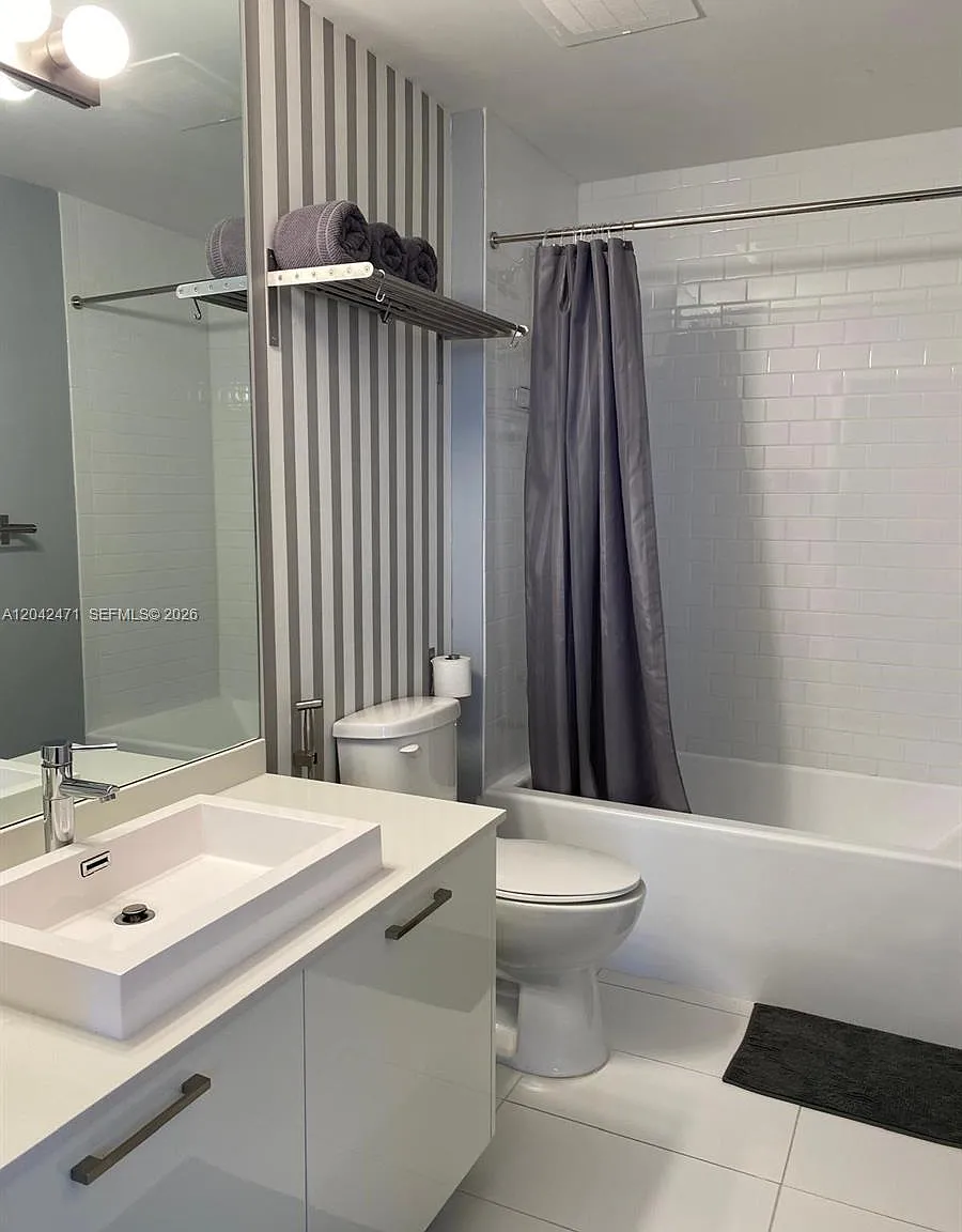 Centro Condo — Photo 4
