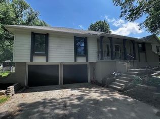 1320 SW 21st St, Blue Springs, MO 64015