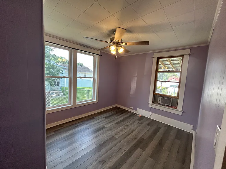 2305 Jefferson Ave — Photo 8