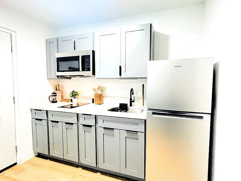708F Olokele Ave #4 — Photo 4