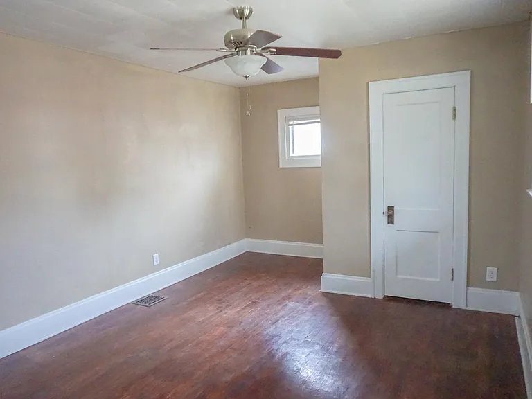 94 N Chase Ave — Photo 17