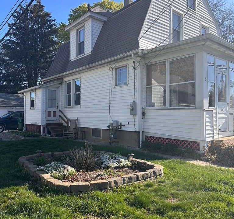 1st image of 107 Phillips Street