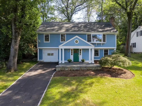 8 Forest Road, Darien, CT 06820