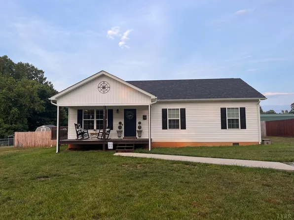 114 Chapel View Dr, Madison Heights, VA 24572