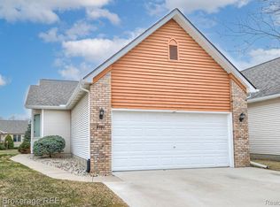 9390 Rayna Dr, Davison, MI 48423