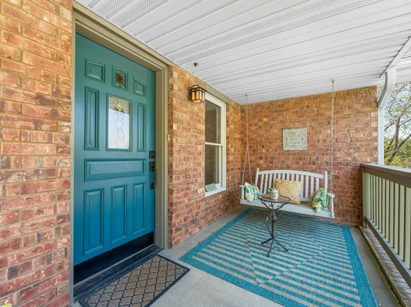 111 Townsend Court, Hollister, MO 65672