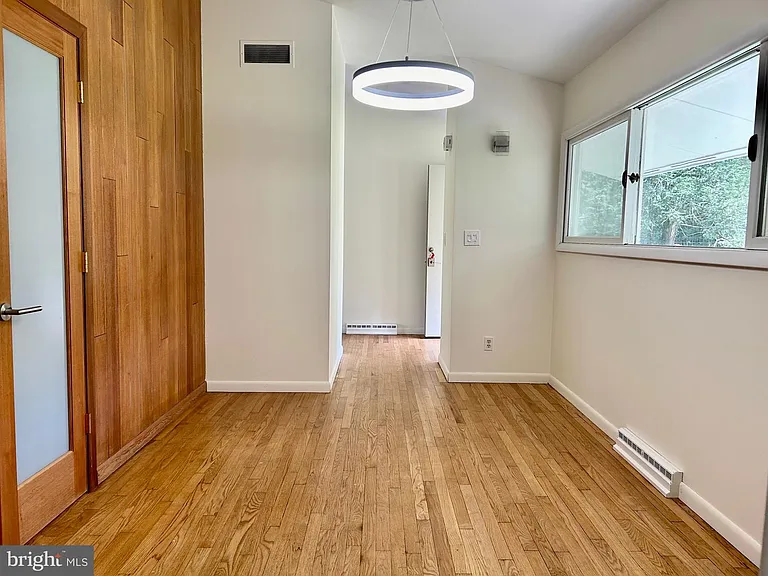 28 Pardoe Rd — Photo 4