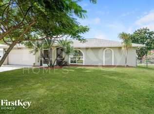 17536 Oriole Rd, Fort Myers, FL 33967