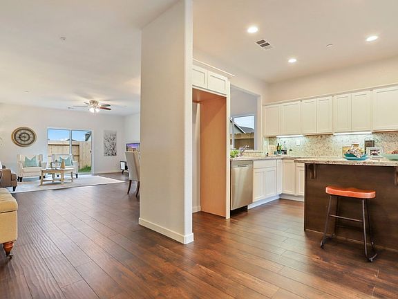 4th image of 2254 Tidewind Dr