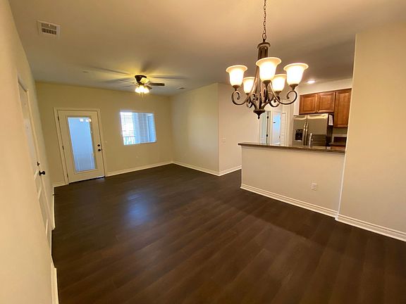 4th image of 606 S Riverside Ave #608-201
