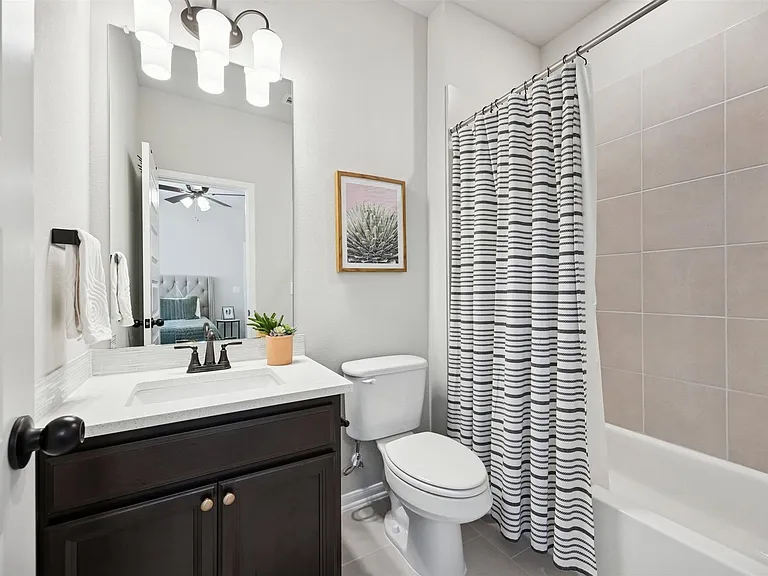 476 Anfield Cir — Photo 25