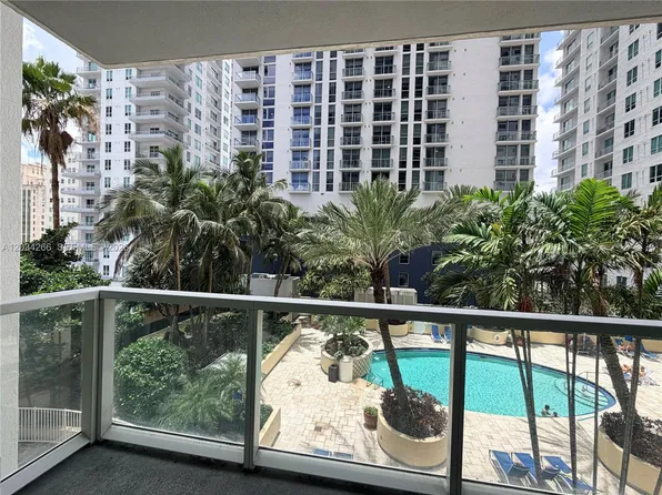 253 NE 2nd St, Miami, FL