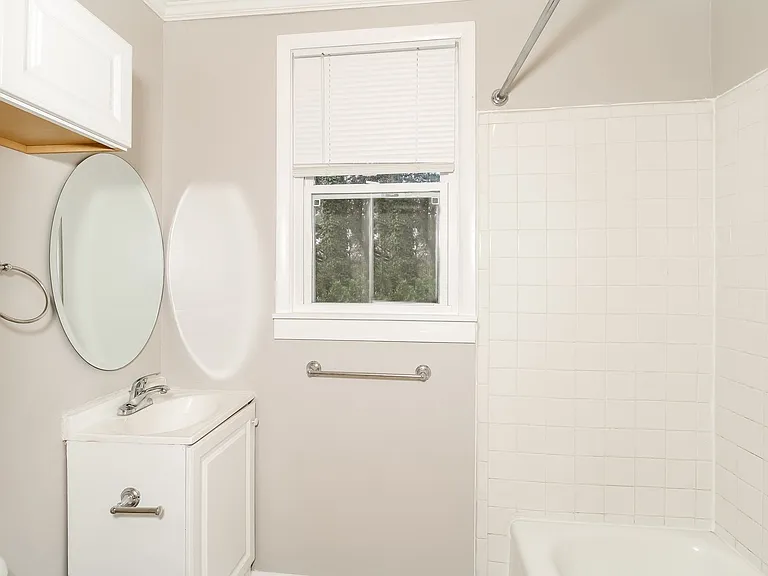 50347_028_bathroom_13461749.jpg