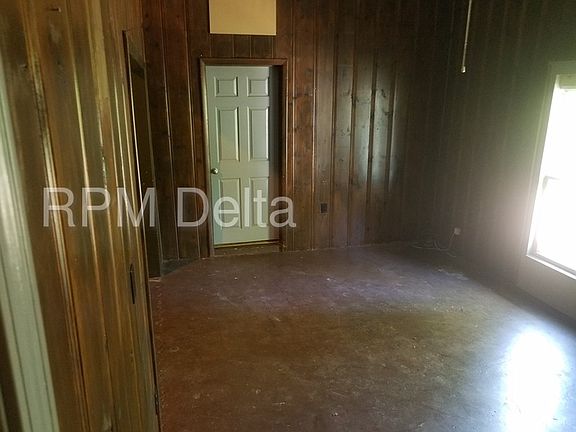 4th image of 1002 W Vine Ave #B
