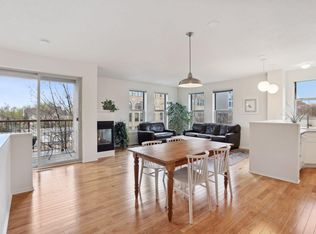 675 N 1st St UNIT 400, Minneapolis, MN 55401