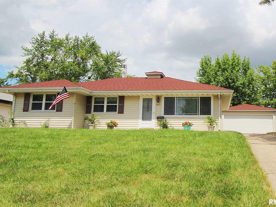 1st image of 2033 W Cimarron Dr