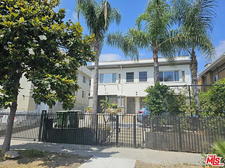 833 S Catalina St — Photo 1
