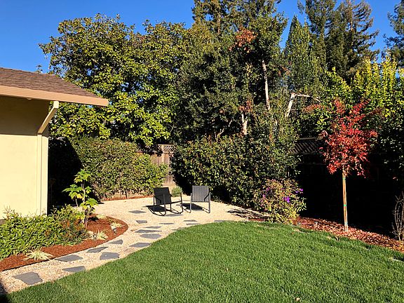 4th image of 2441 Alameda De Las Pulgas