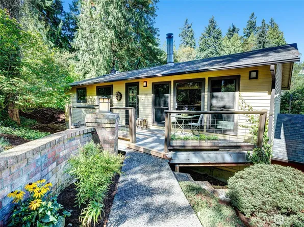 19707 67th Avenue NE, Kenmore, WA 98028