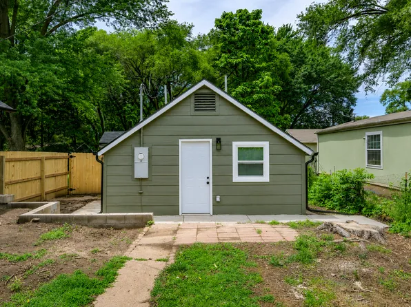 807 S College Ave #807B, Mulvane, KS 67110