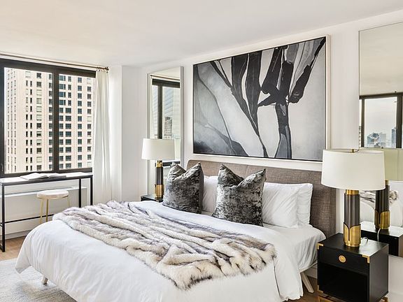 3rd image of 235 W 56th St APT 16R