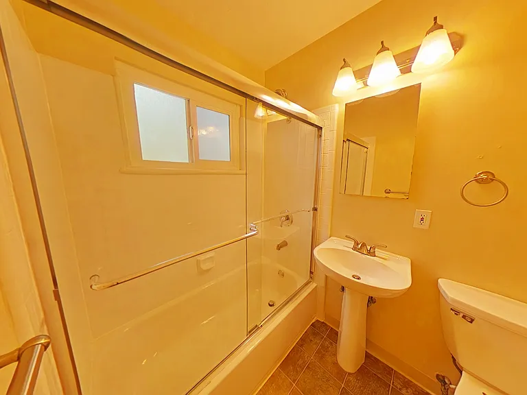 495 Waverley St #3 — Photo 8